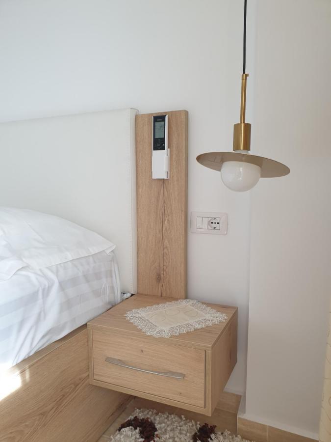 Hera Premium Apartments Sarandë Exteriör bild